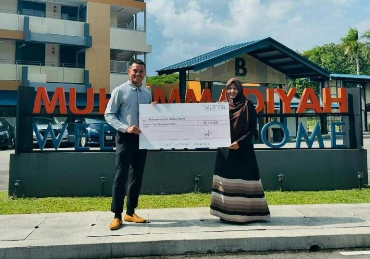 新加坡门将桑尼捐赠1万新元给福利院 