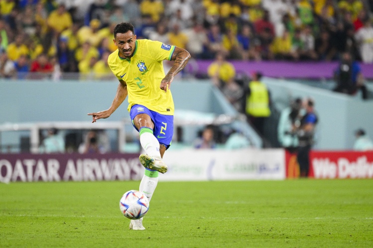 巴西后卫达尼洛：对年轻球队要有耐心 