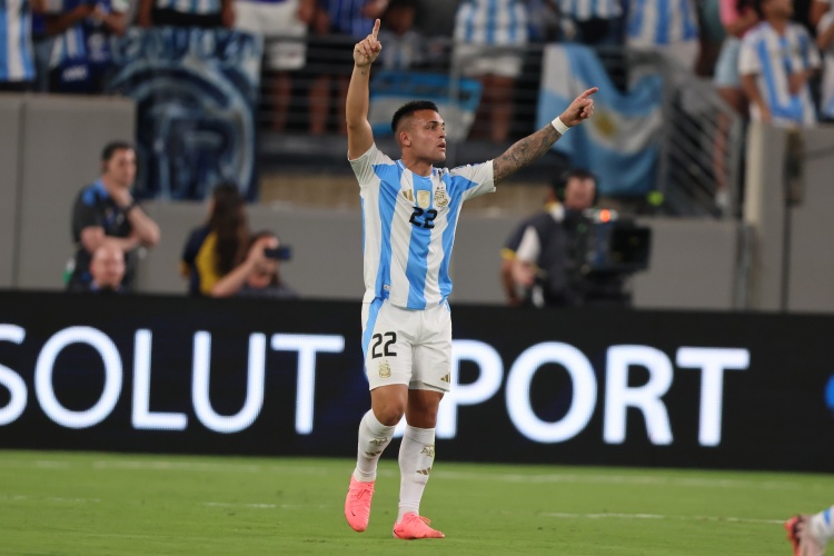 阿根廷劳塔罗成为美洲杯单届进球最多球员 