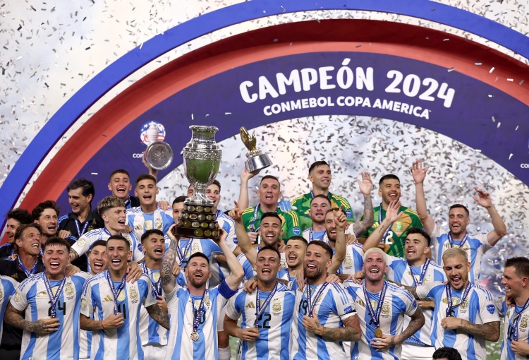 阿根廷美洲杯夺冠，部分球员未随队回国 